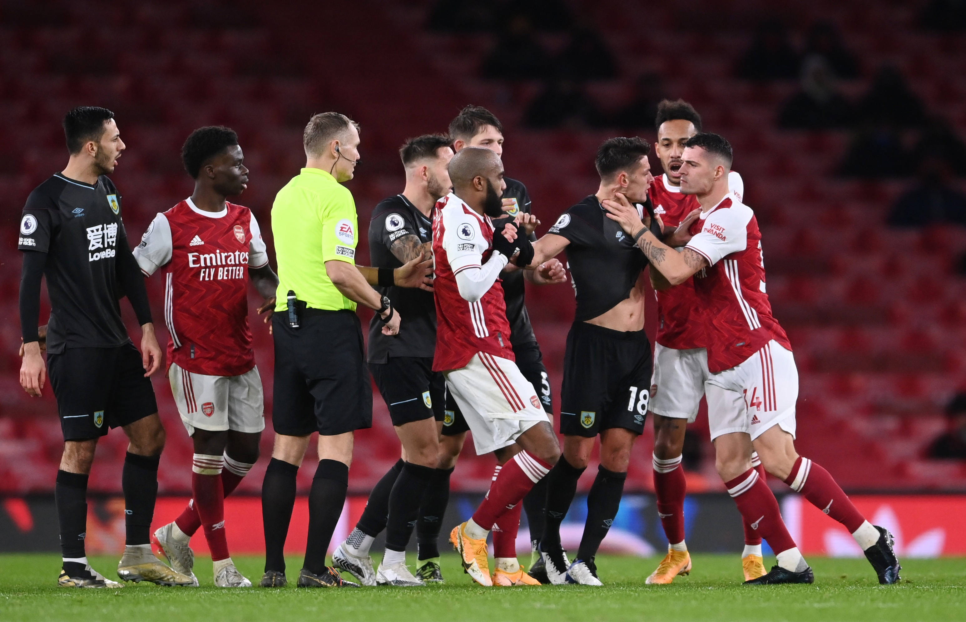 合力抢下了 合力抢下了